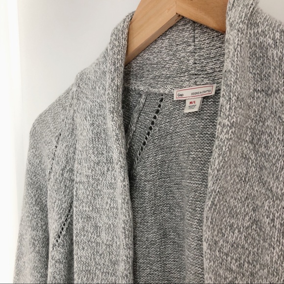 Gap Knitted Cardigan - M/L - Picture 2 of 9